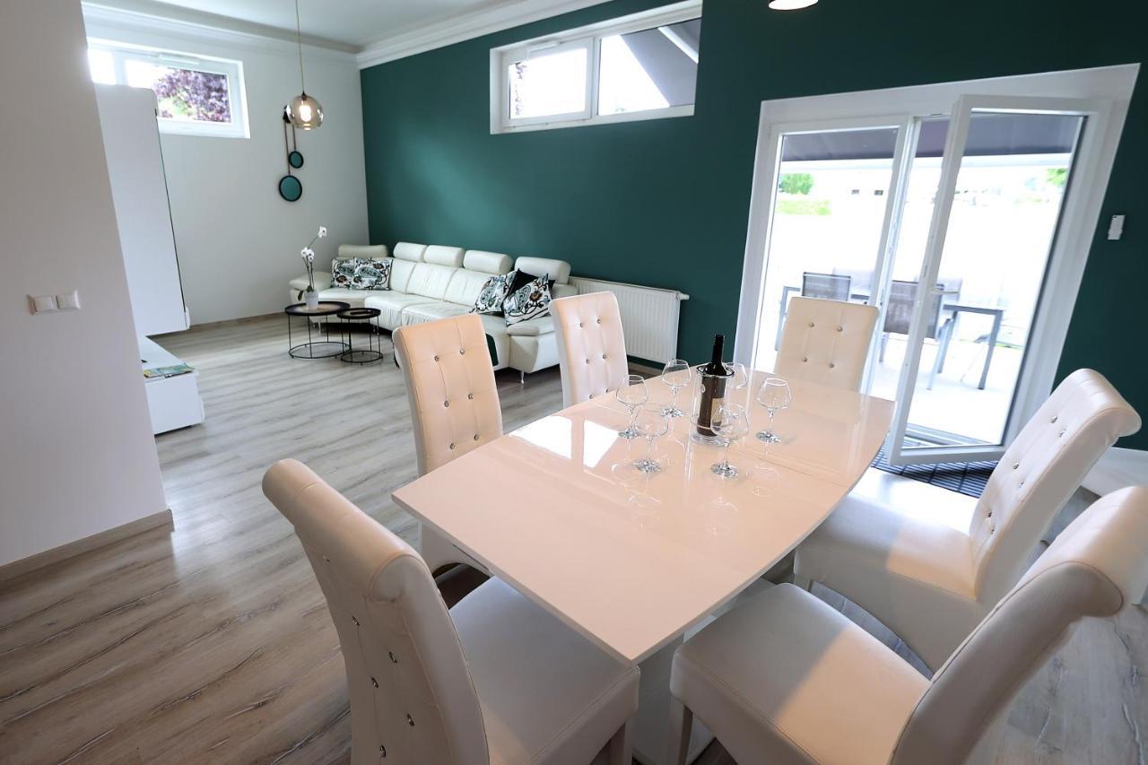 Exklusive Fw Mit 3 Sz Und Grosser Terrasse Gratkorn Eksteriør billede
