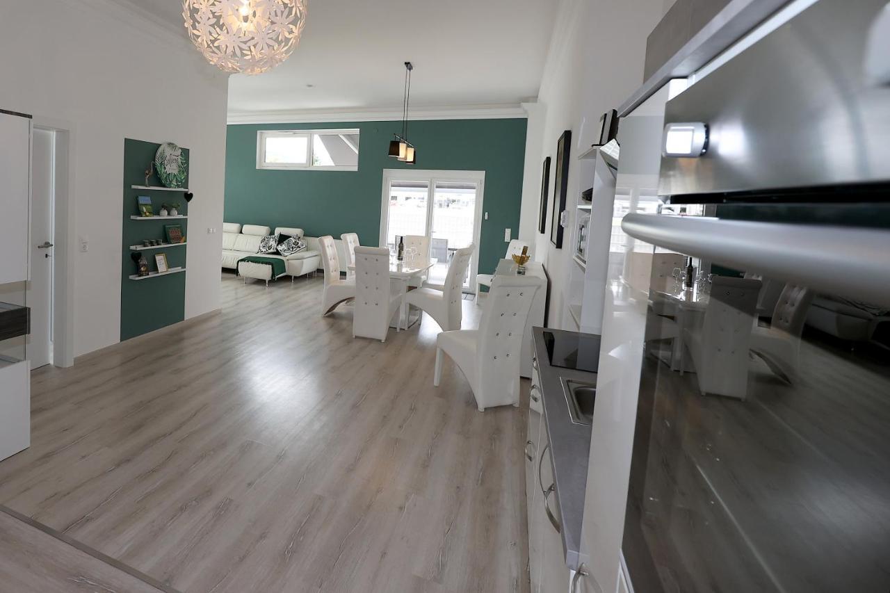 Exklusive Fw Mit 3 Sz Und Grosser Terrasse Gratkorn Eksteriør billede