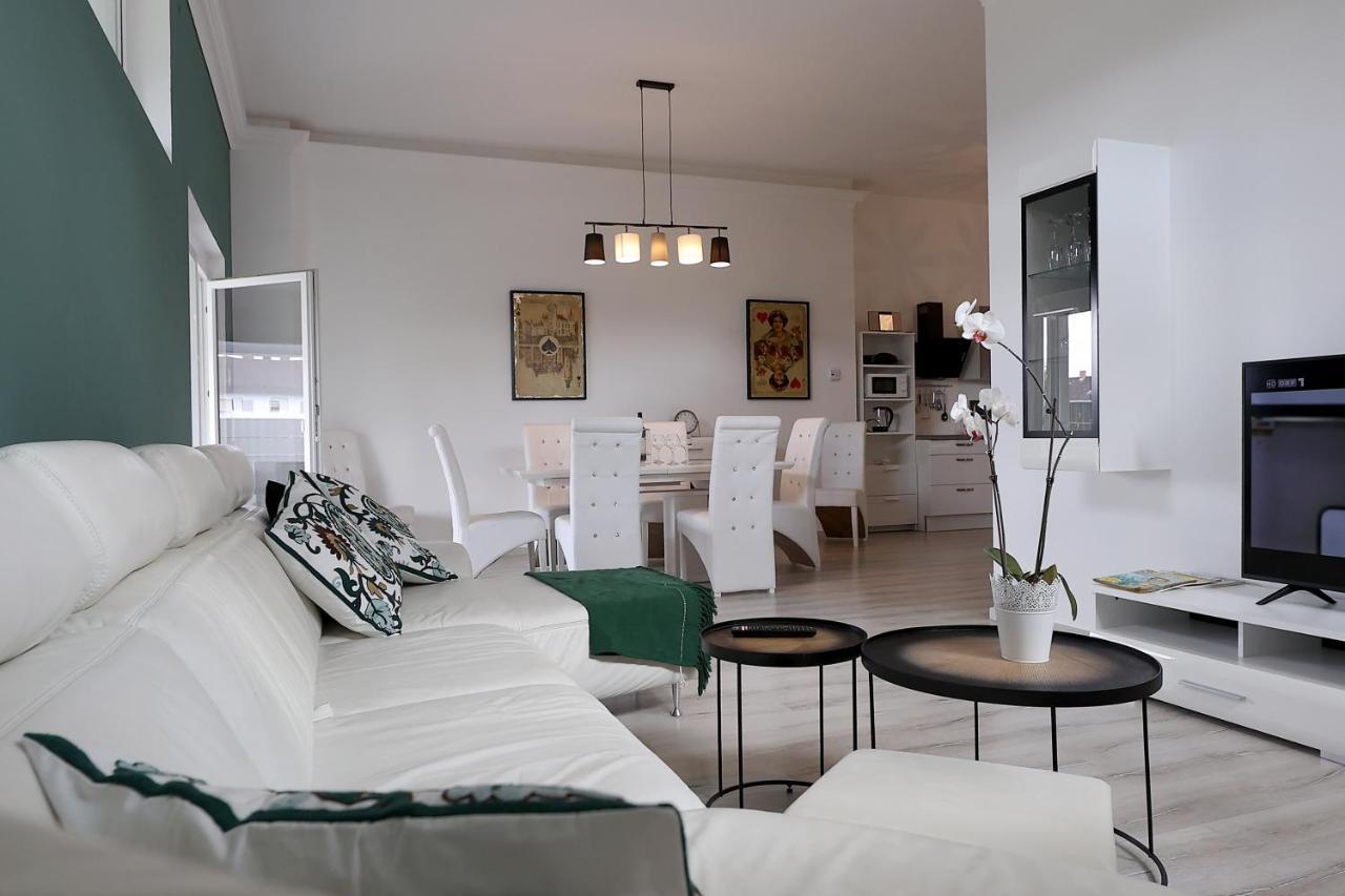 Exklusive Fw Mit 3 Sz Und Grosser Terrasse Gratkorn Eksteriør billede